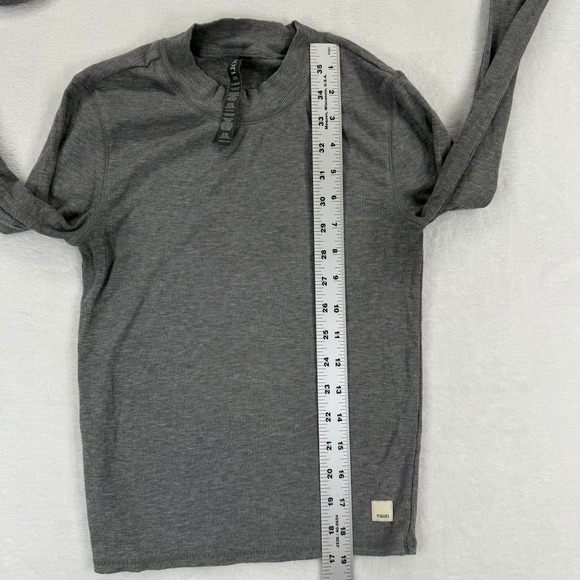 Vuori Mudra Long Sleeve Mock Neck Ribbed Crop Top Charcoal Grey XS READ - Picture 5 of 9